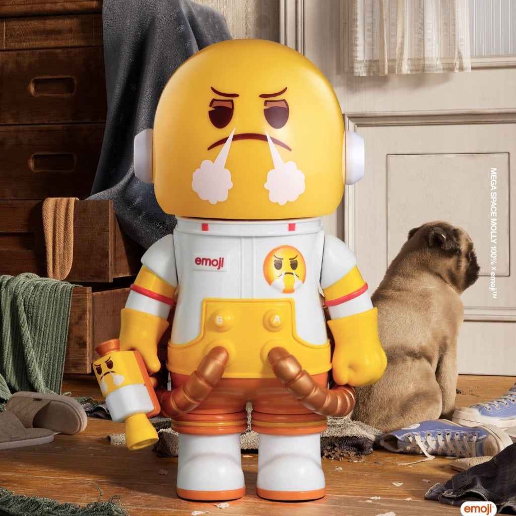 MEGA SPACE MOLLY 100% × emoji™ Series.