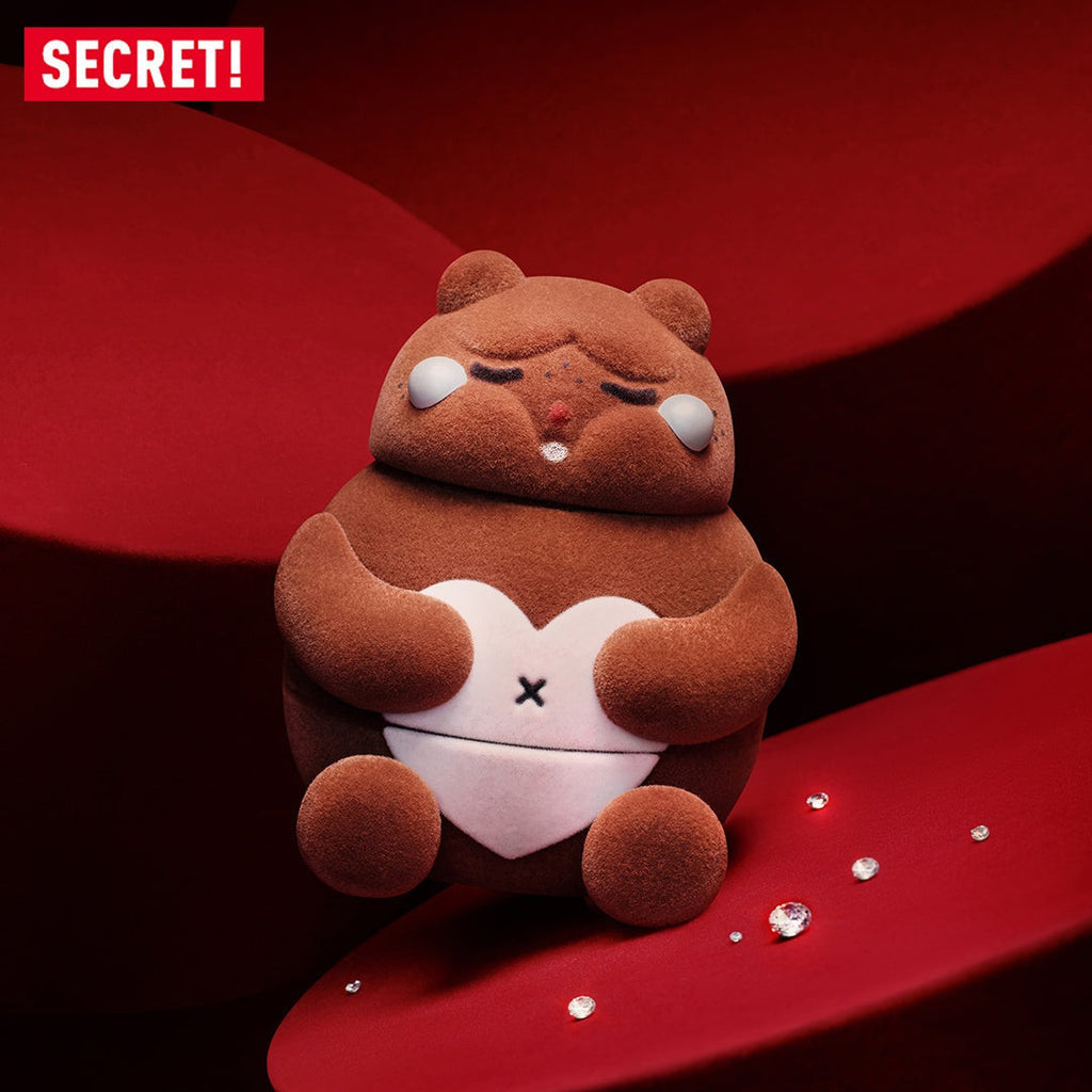 POP MART CRYBABY Crying For Love Series Blind Box.