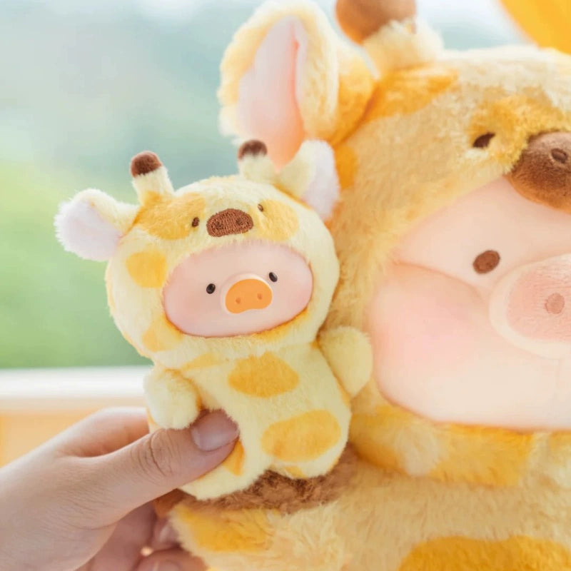 TOYZEROPLUS - LuLu the Piggy Finger Forest Theatre Plush Keychain Series.