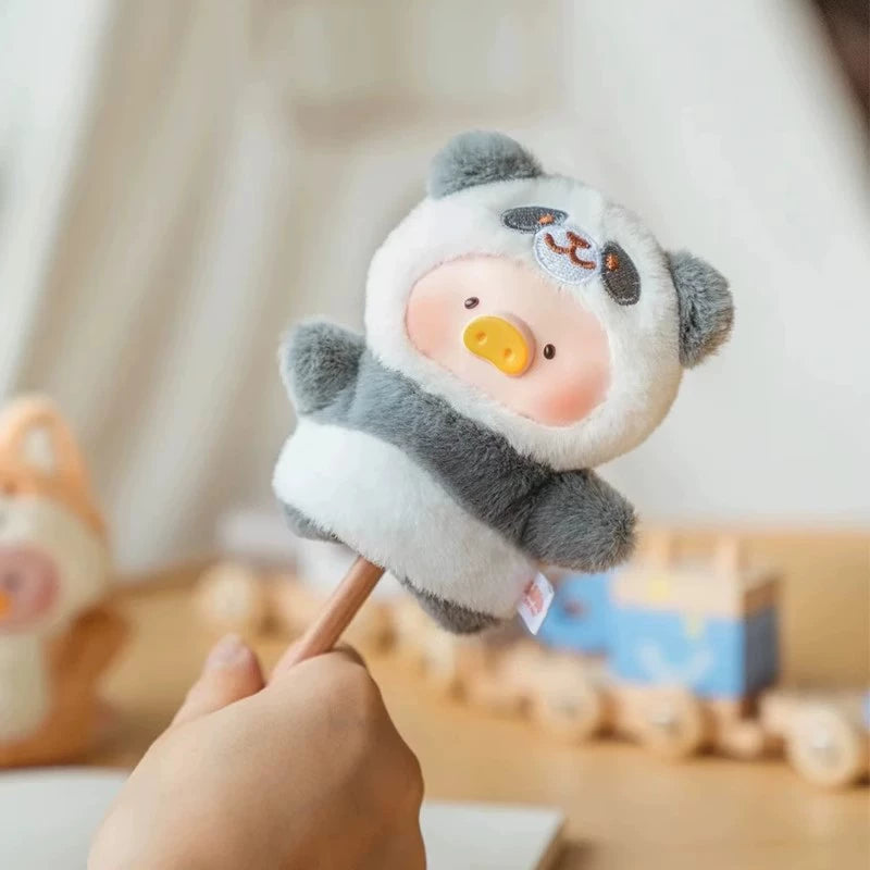 TOYZEROPLUS - LuLu the Piggy Finger Forest Theatre Plush Keychain Series.